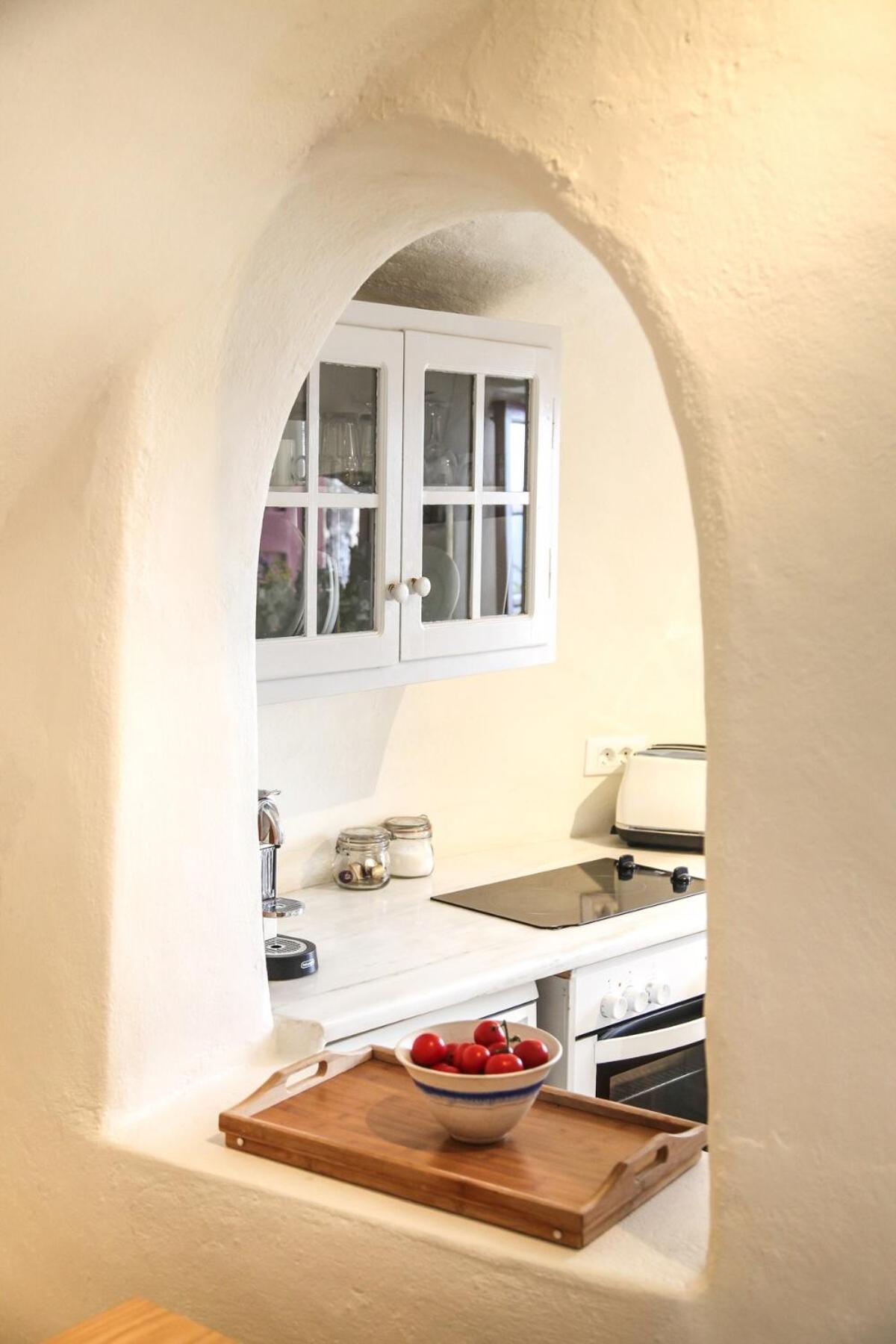 Unique Architecture Cave House By Cycladica *
